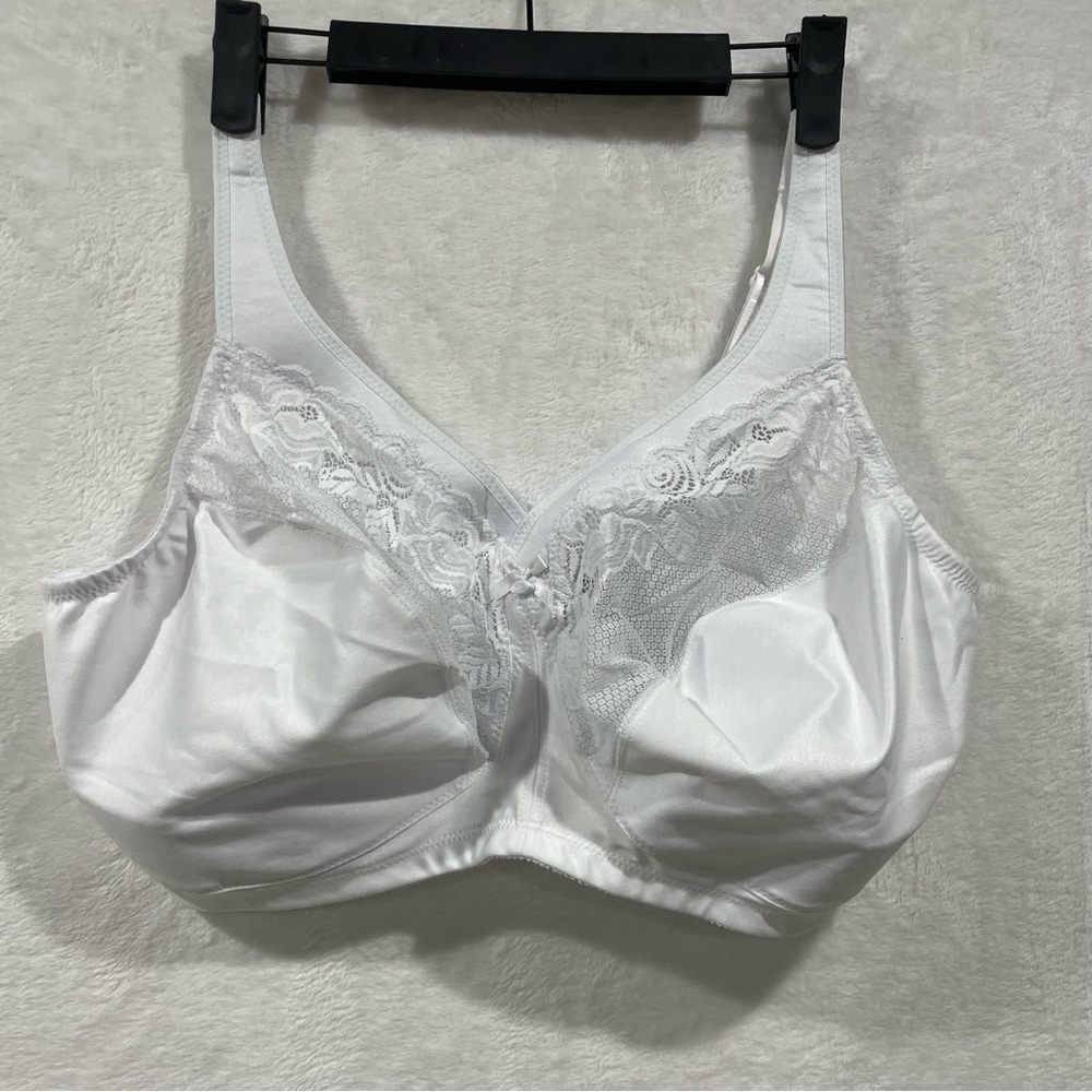 Glamorise Full Figure Wirefree Minimizer Support Bra White New W/O Tags 44H